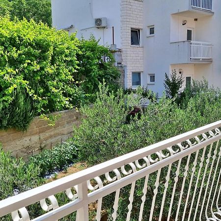 Apartments Mandalinic Omiš Eksteriør billede