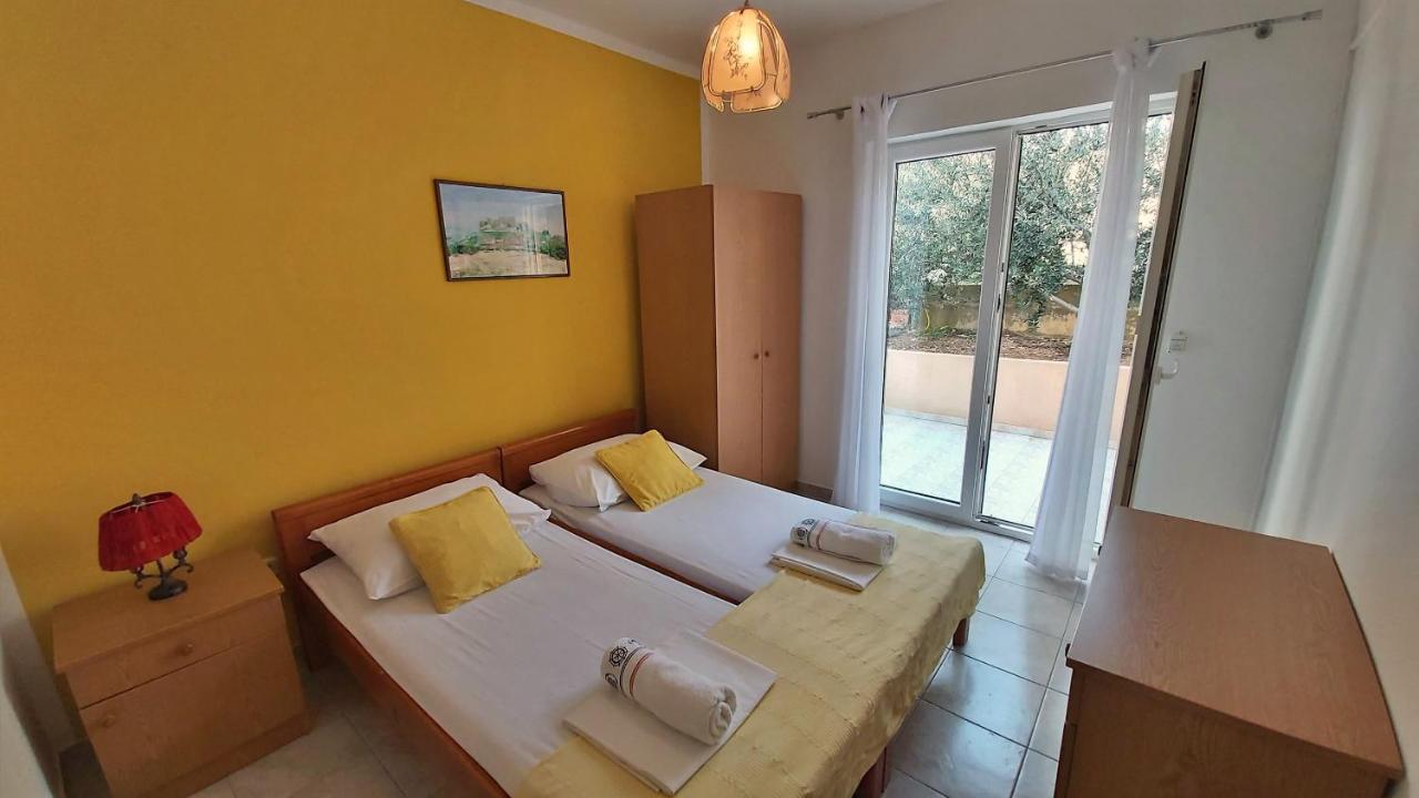 Apartments Mandalinic Omiš Eksteriør billede