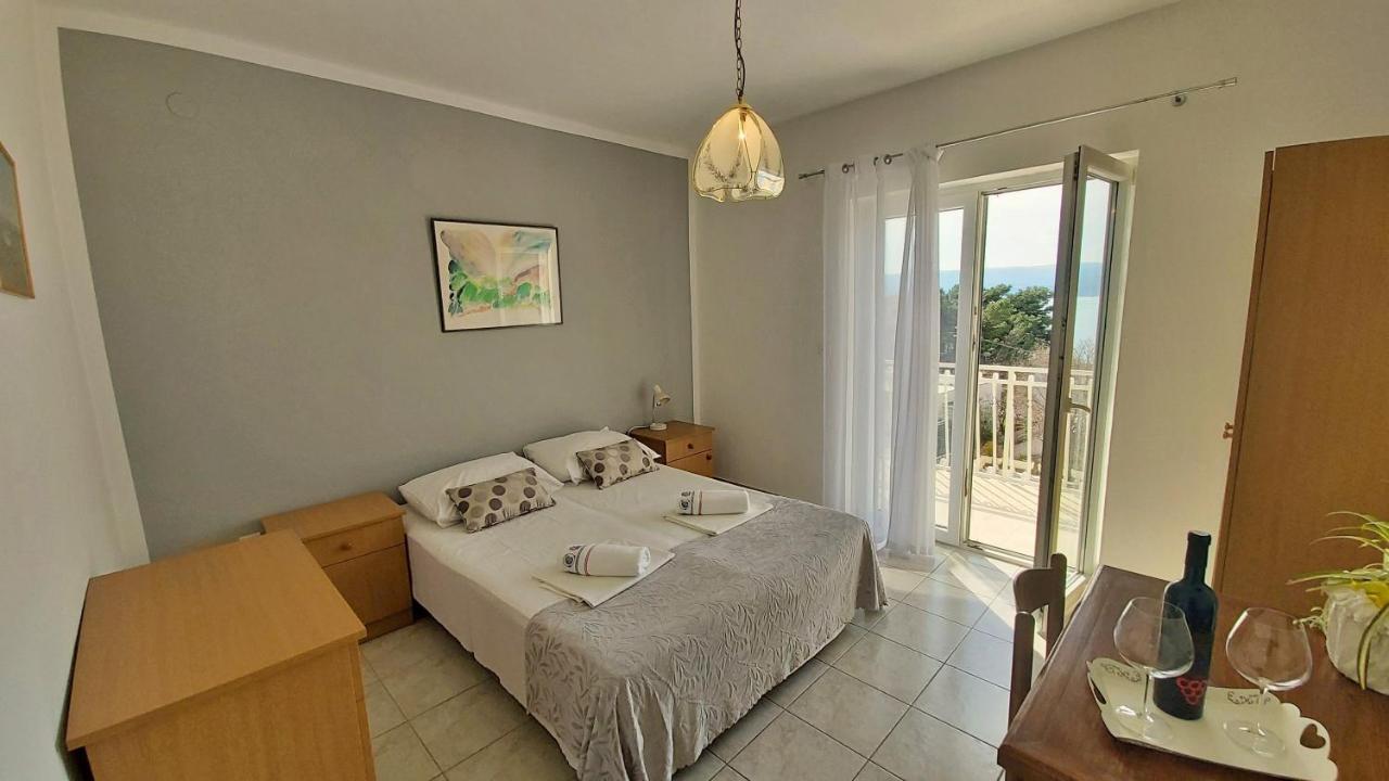 Apartments Mandalinic Omiš Eksteriør billede