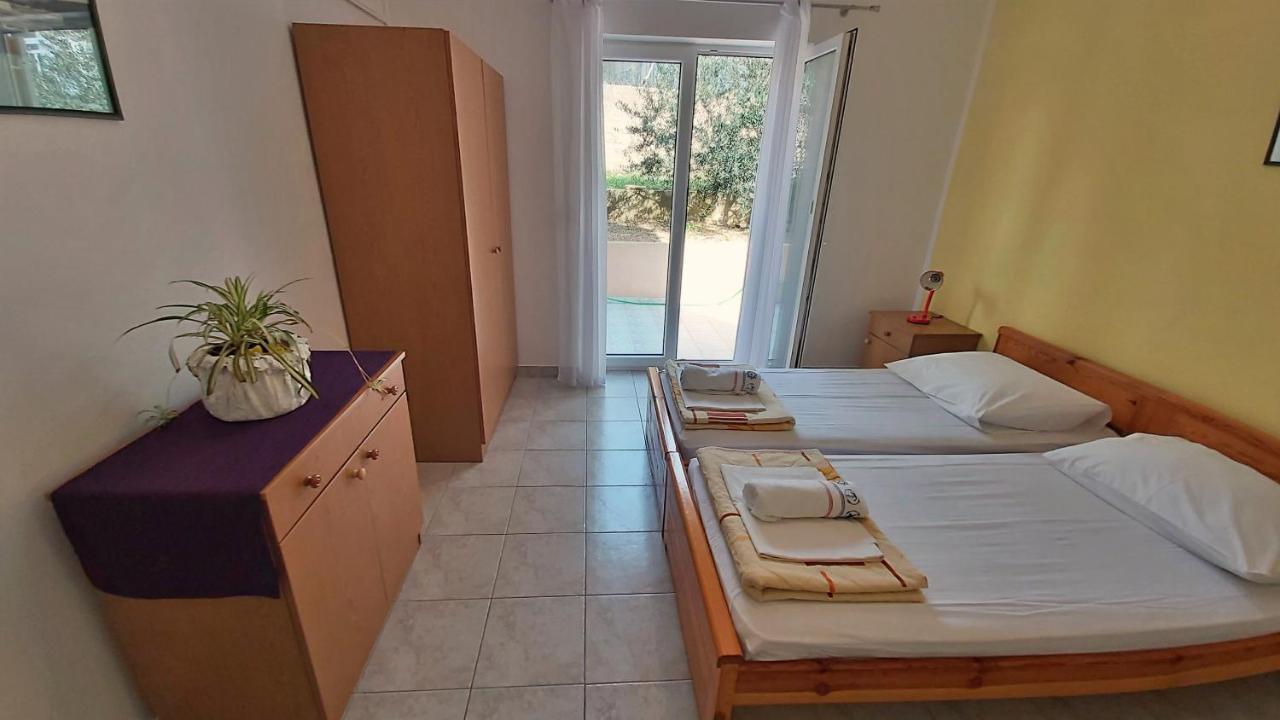 Apartments Mandalinic Omiš Eksteriør billede