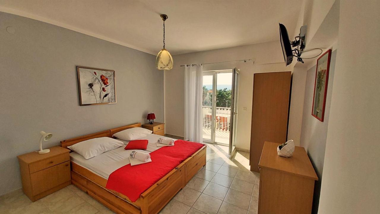 Apartments Mandalinic Omiš Eksteriør billede
