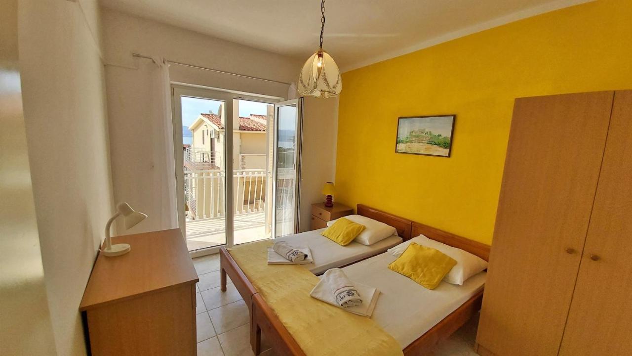 Apartments Mandalinic Omiš Eksteriør billede