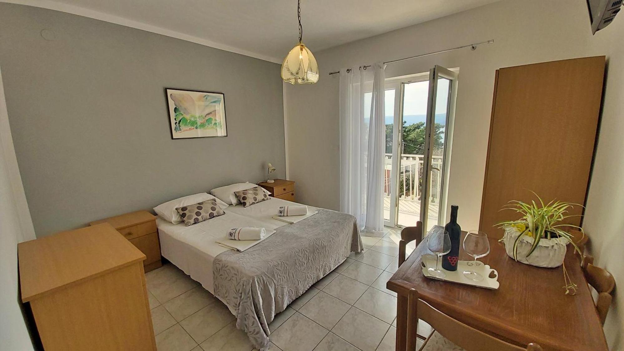 Apartments Mandalinic Omiš Eksteriør billede