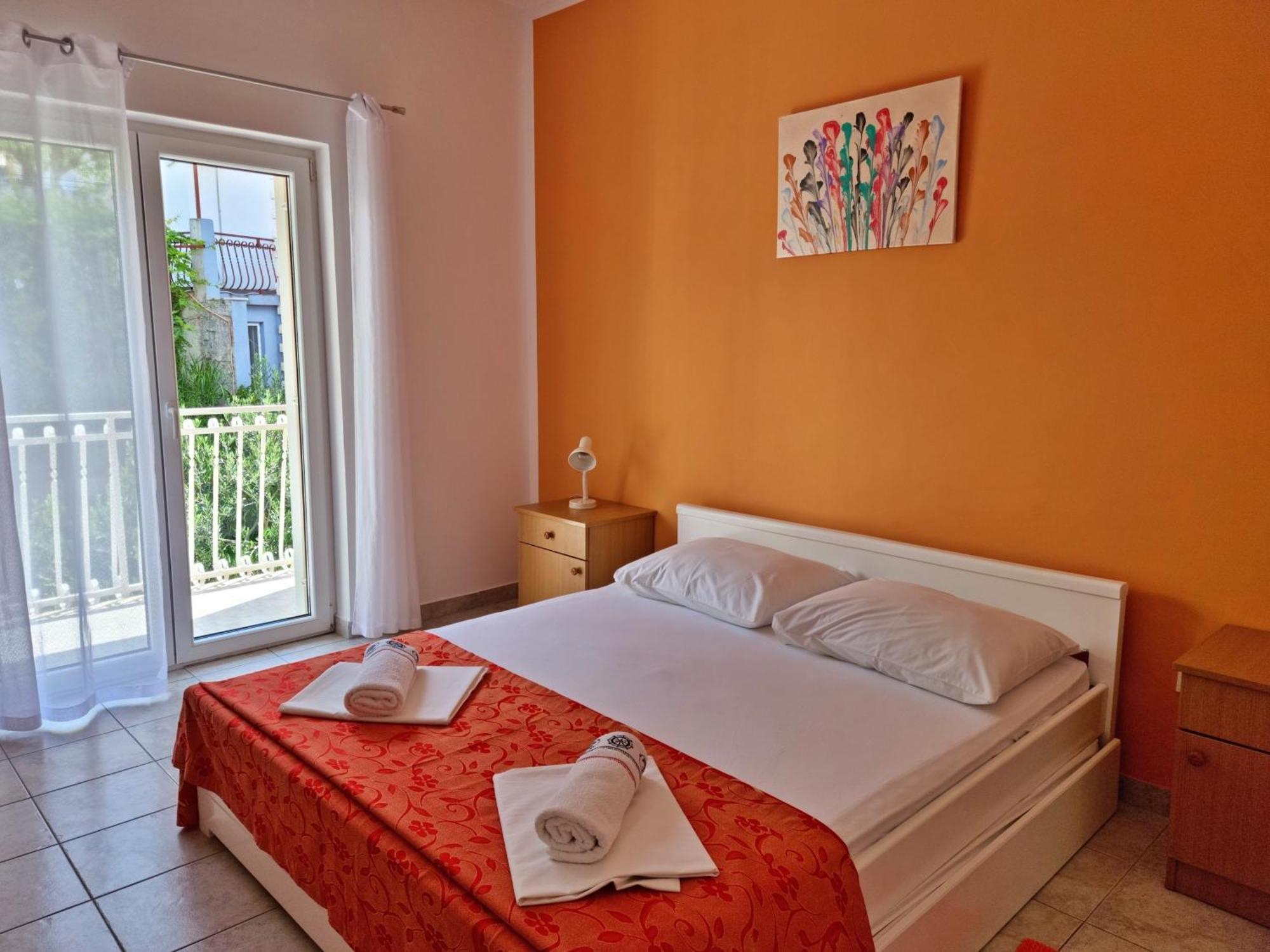 Apartments Mandalinic Omiš Eksteriør billede