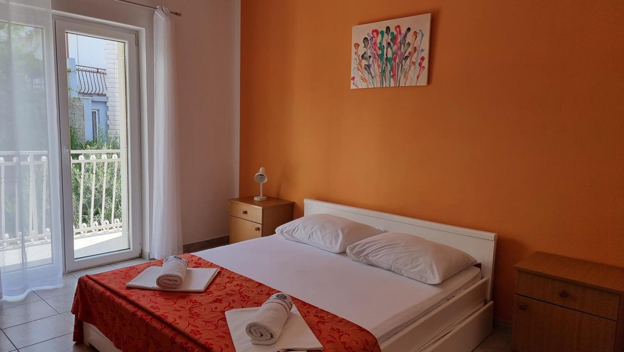 Apartments Mandalinic Omiš Eksteriør billede